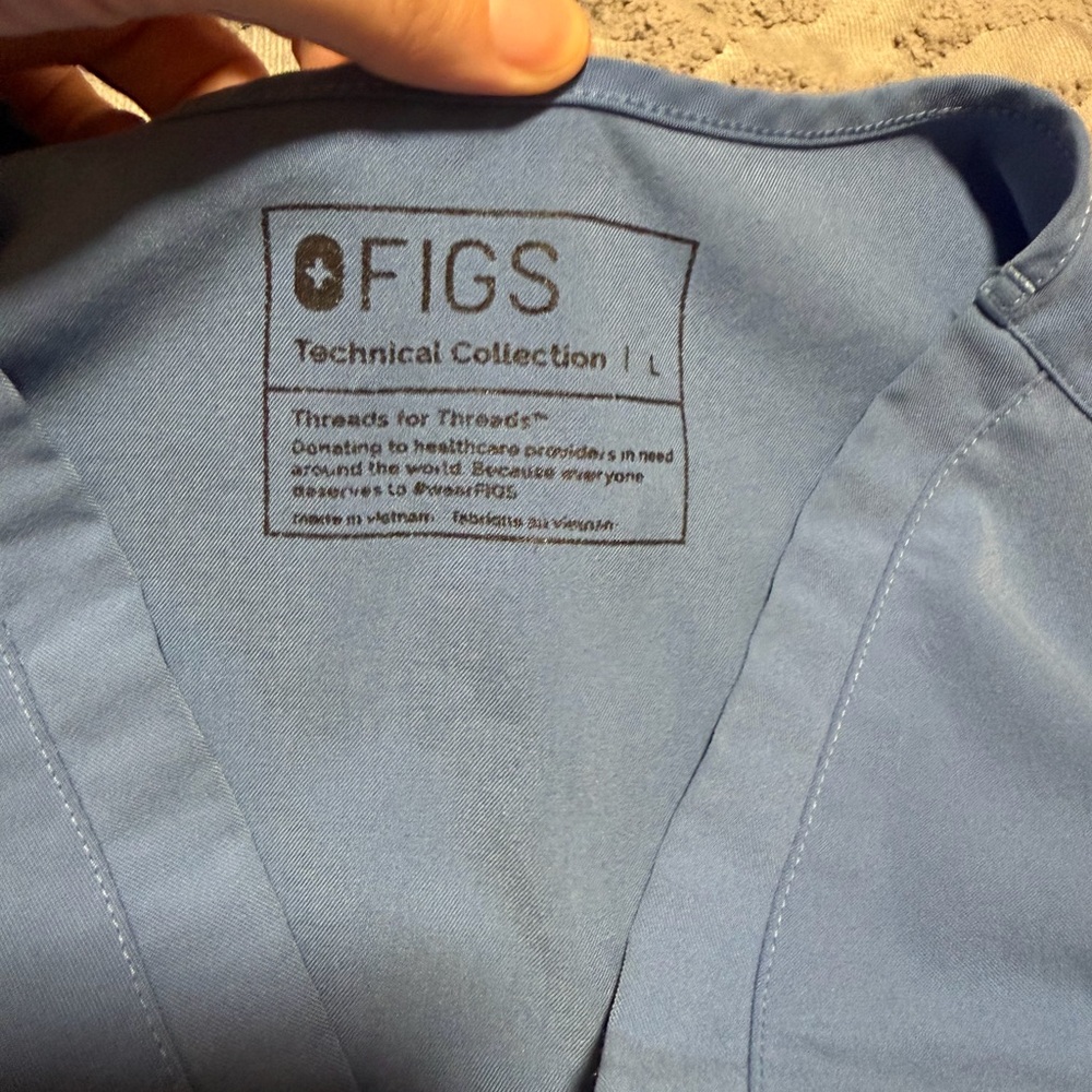 FIGS Ceil Blue Scrub Set Catarina Top & Yola High Waisted Pants Size Large - Picture 4 of 9